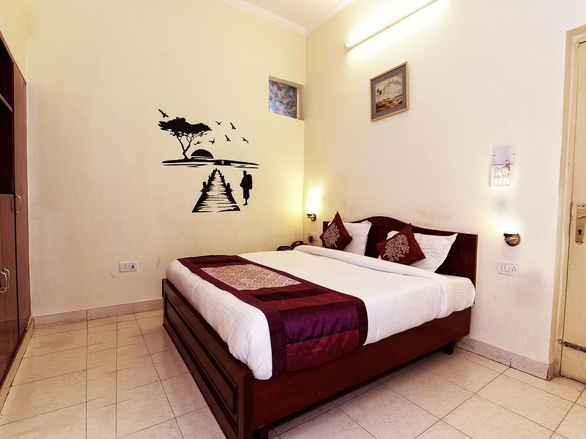 Oyo 4104 Surya Villa Pune Exterior foto