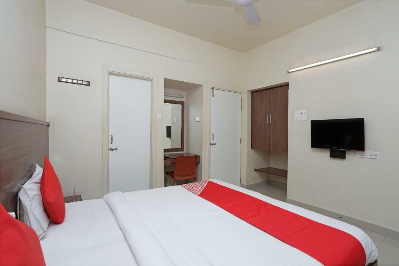 Oyo 4104 Surya Villa Pune Exterior foto